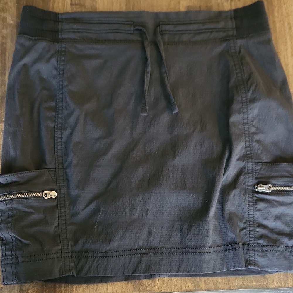 Athleta Black Textured Skirt With Shorts Underneath